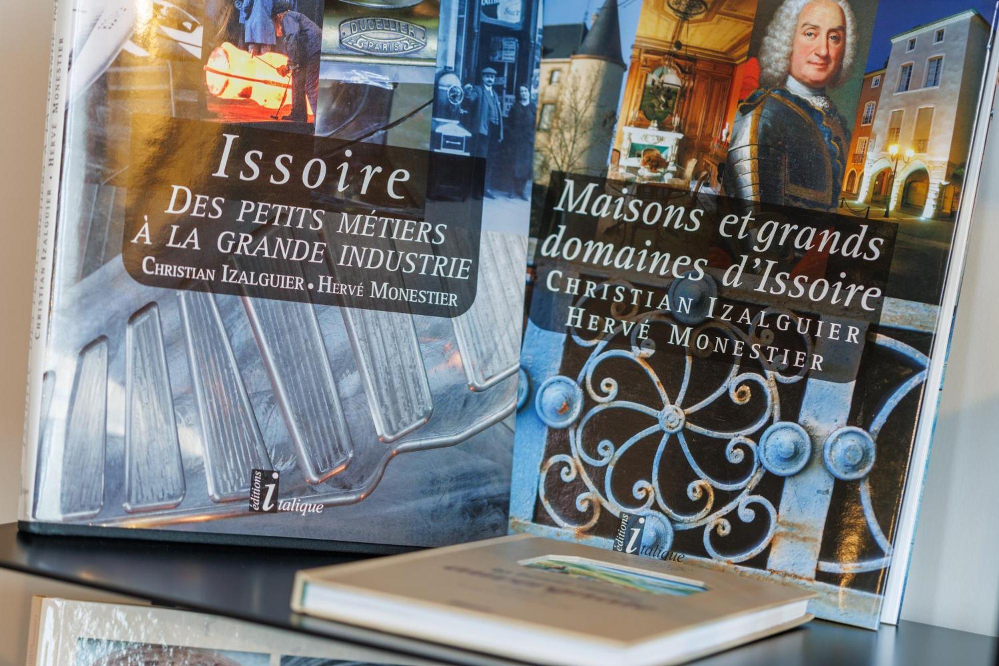 The Originals Boutique, Hotel Le Pariou, Issoire Exterior photo