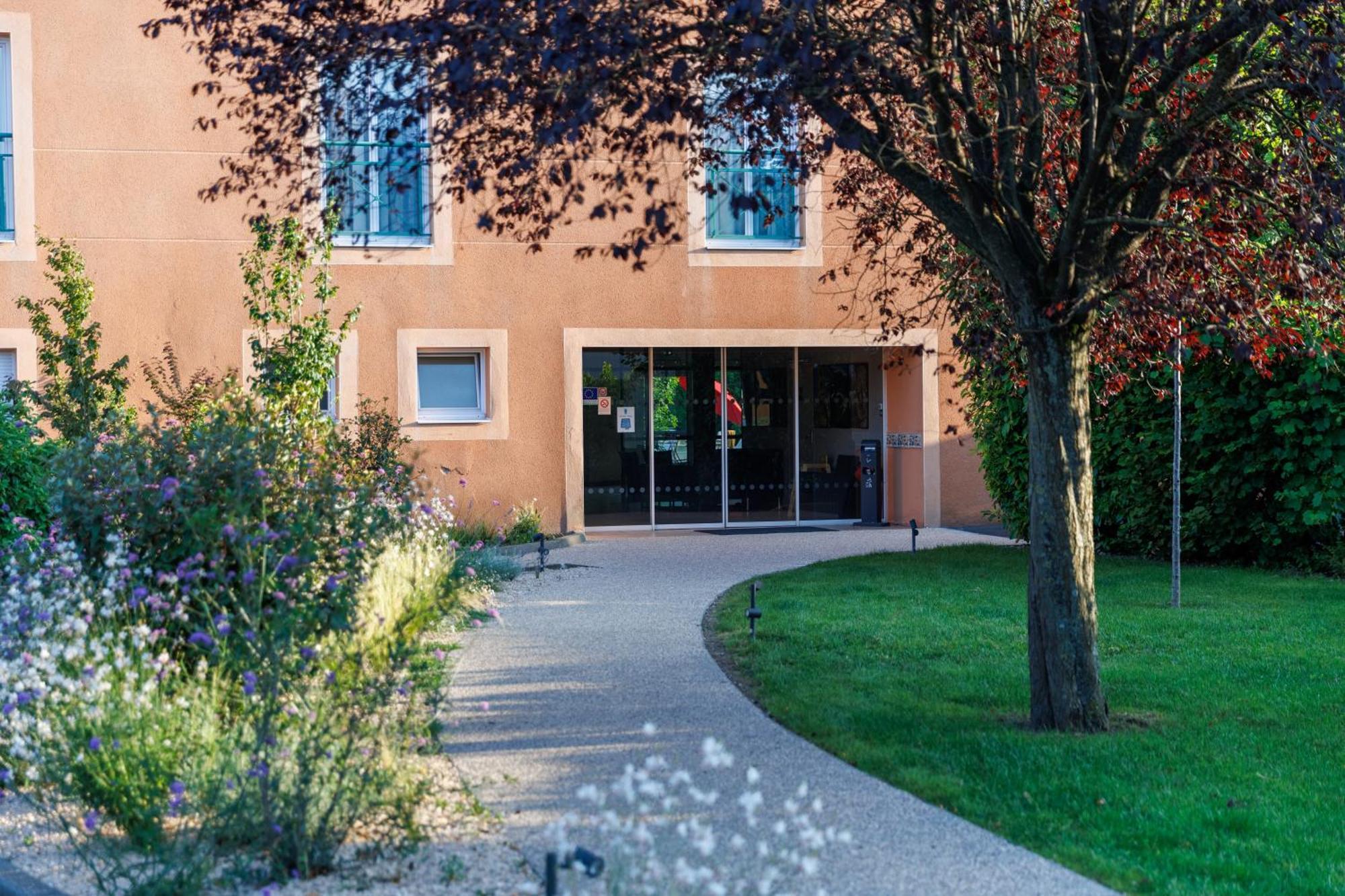 The Originals Boutique, Hotel Le Pariou, Issoire Exterior photo